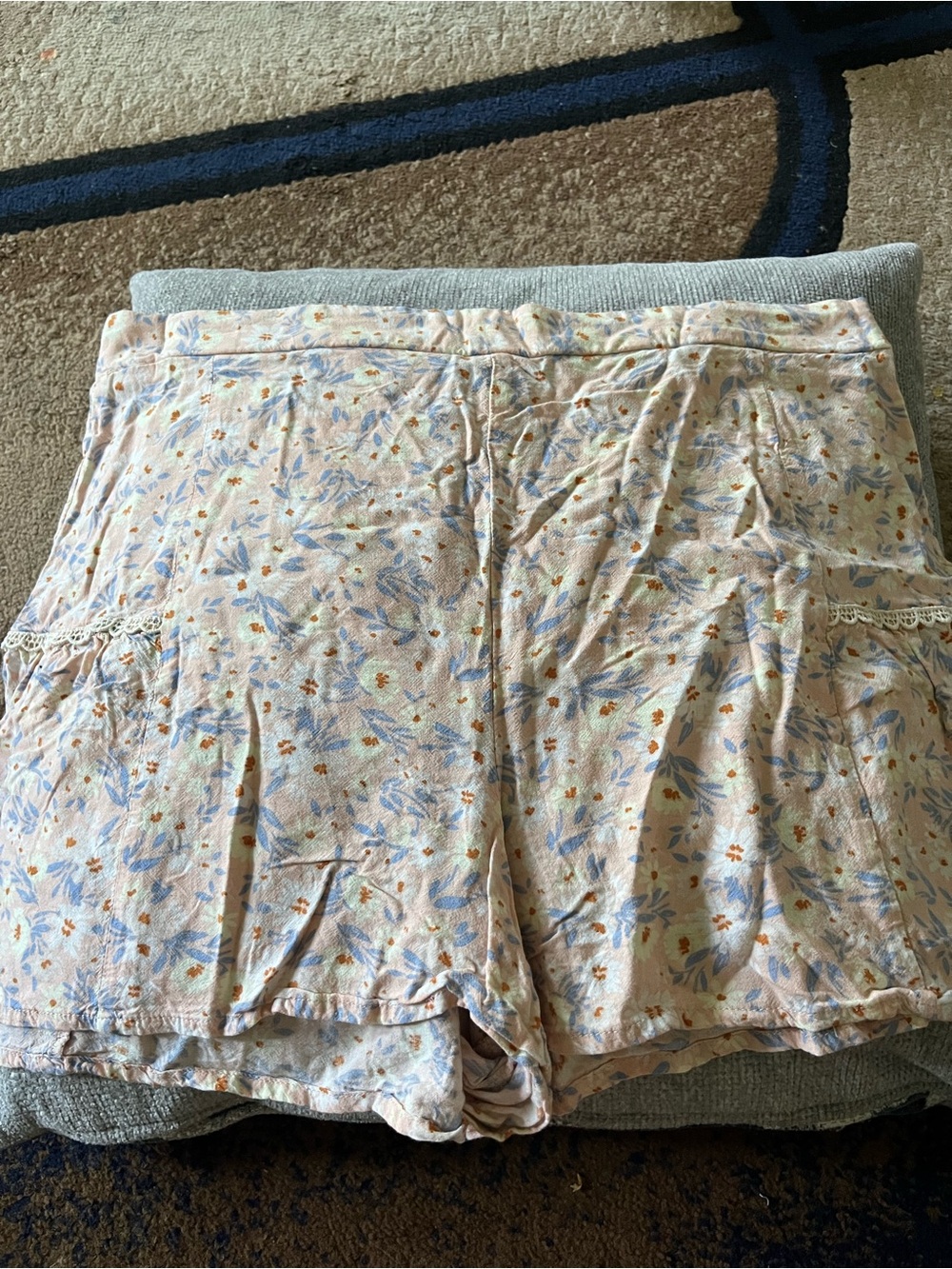 SO Peach Floral Lace-Trim Women’s Shorts